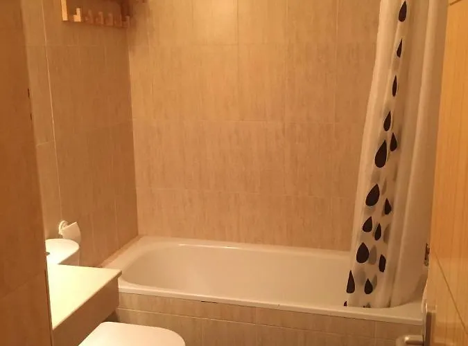 Zona Baja Monte Gorbea Con Garaje Apartamento Sierra Nevada