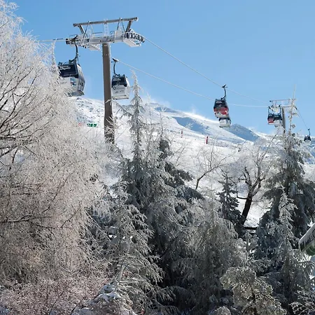 Con Garaje Cerca De Pistas